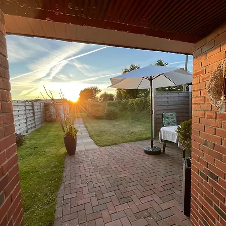 Gemuetliche Unter Reet Apartman *