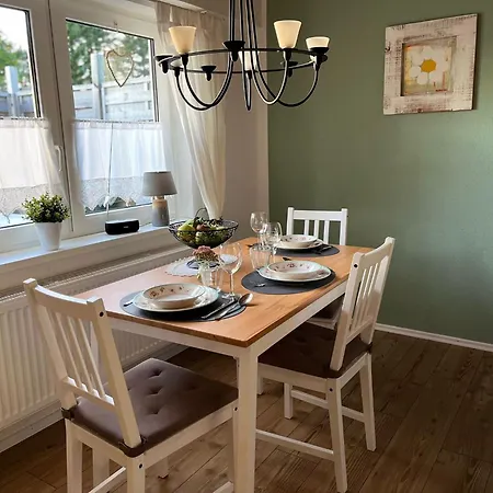 Gemuetliche Unter Reet Apartman