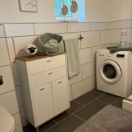 Gemuetliche Unter Reet Apartman *